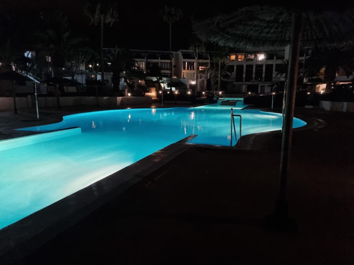 House First Line Of The Sea Vakantiehuis