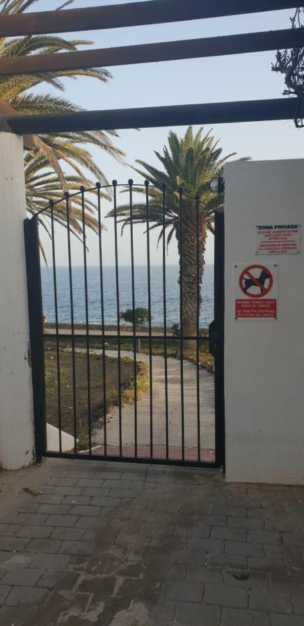 Holiday home House First Line Of The Sea *